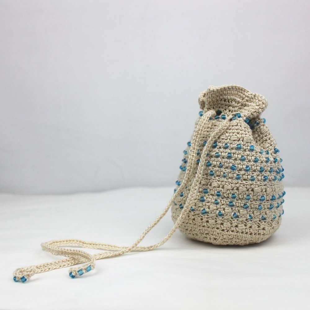 Blue Glass Beaded Cream Crochet Drawstring Pouch - Picture 5 of 9